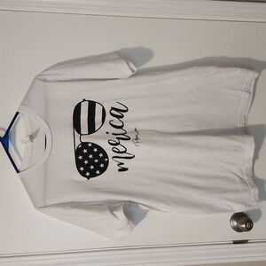 Piper Lou Merica T-shirt size XL